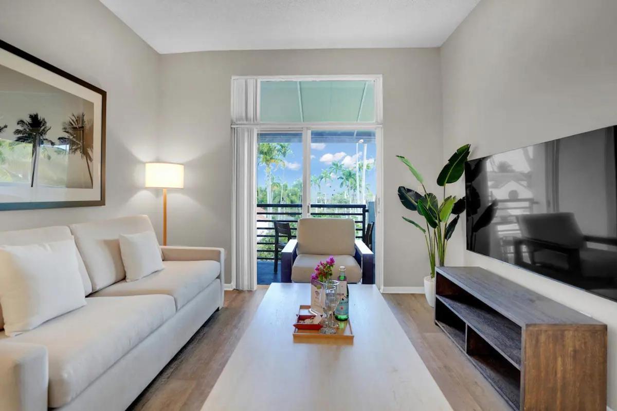 Dharma Home Suites Dania Beach At Sheridan Ocean Club Εξωτερικό φωτογραφία