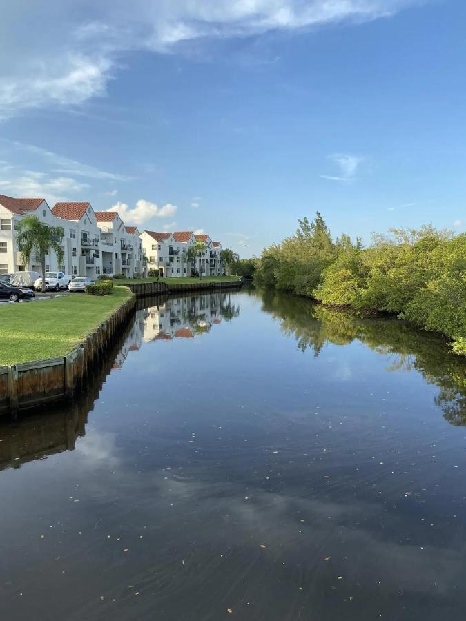 Dharma Home Suites Dania Beach At Sheridan Ocean Club Εξωτερικό φωτογραφία