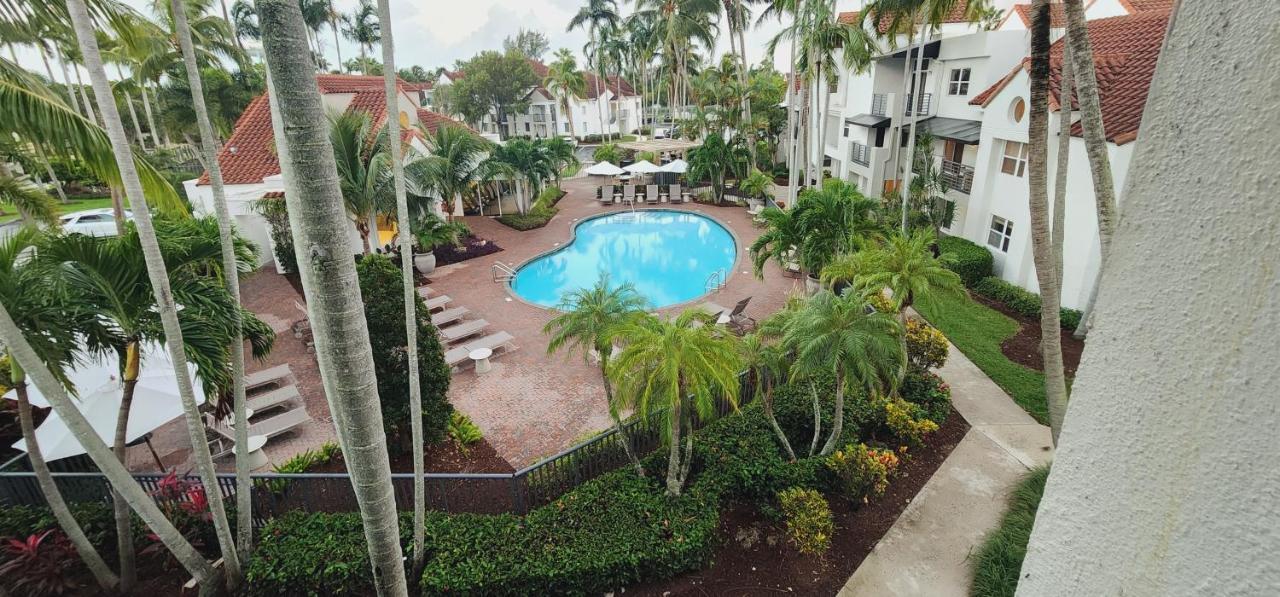 Dharma Home Suites Dania Beach At Sheridan Ocean Club Εξωτερικό φωτογραφία